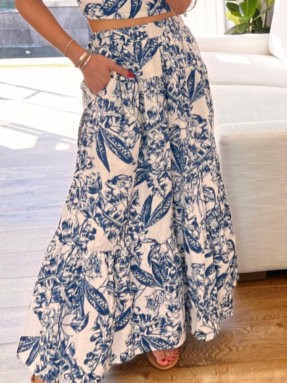 ABERCROMBIE & FITCH Floral Blue/White Maxi Skirt